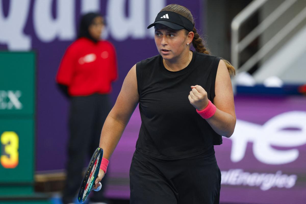 Ostapenko s’offre sa sixième victoire contre Swiatek et une première demi-finale à Stuttgart