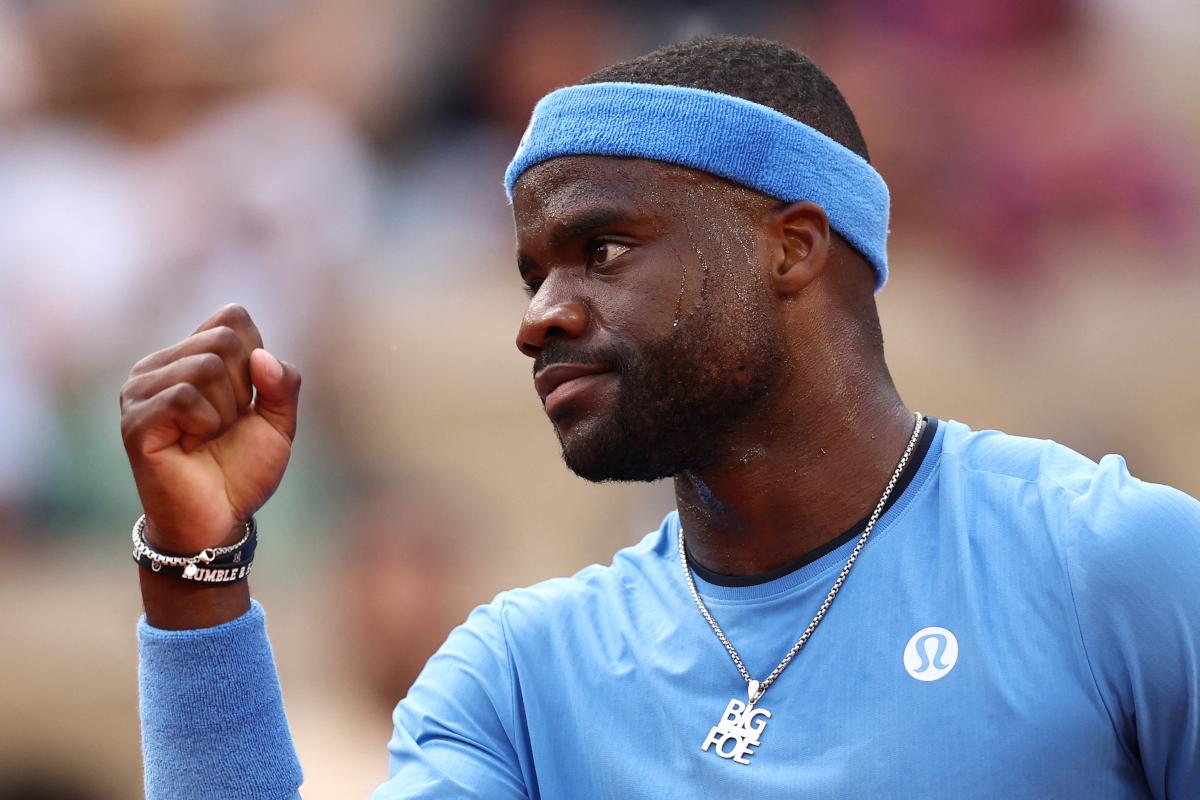Tiafoe reaches his first Roland-Garros quarterfinal after defeating Altmaier  