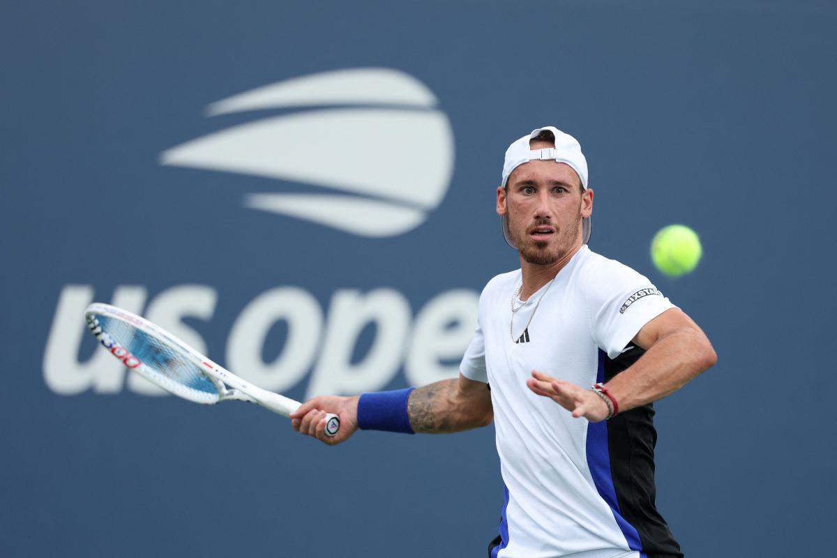 Jacquet one match away from the main draw of Roland-Garros