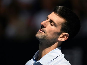 « C'est ce que les gens ont fait à Serena Williams », Saville met en cause la presse à propos du futur de Djokovic
