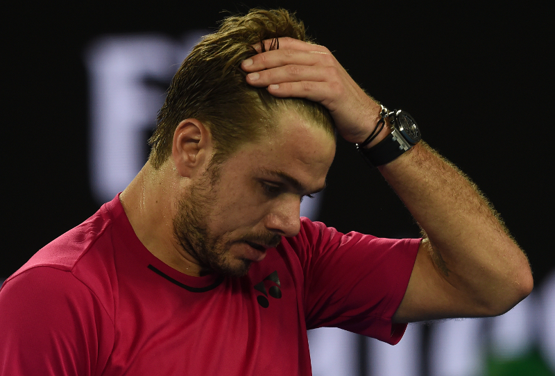 Wawrinka a quitté le court en larmes sous sa serviette à la fin du 2ème set empoché par Federer