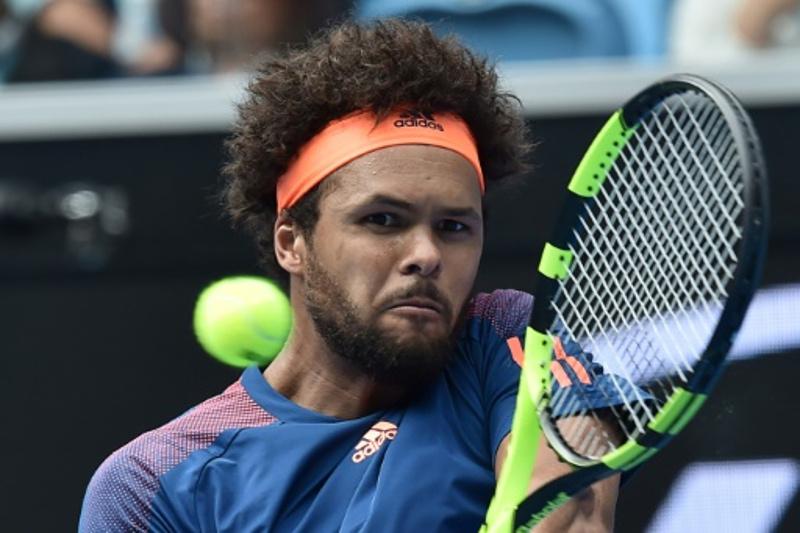 Tsonga solide pour se hisser en 1/4 