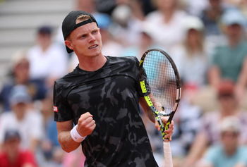 De Jong schlägt Ugo Carabelli und erreicht sein erstes Karrierefinale in Bastad  