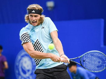 Zverev et Dimitrov se retrouvent en demies à Chengdu.