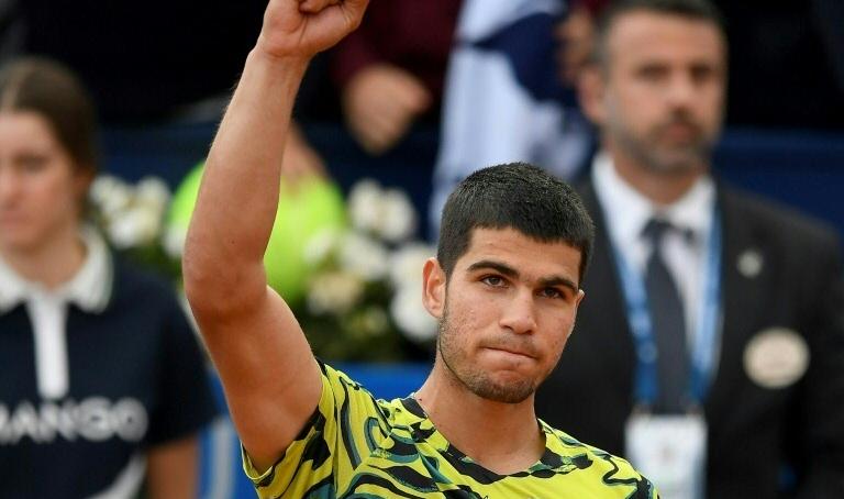 Alcaraz se impone ante Altmaier y se une a Arthur Fils en cuartos de final de Montecarlo  