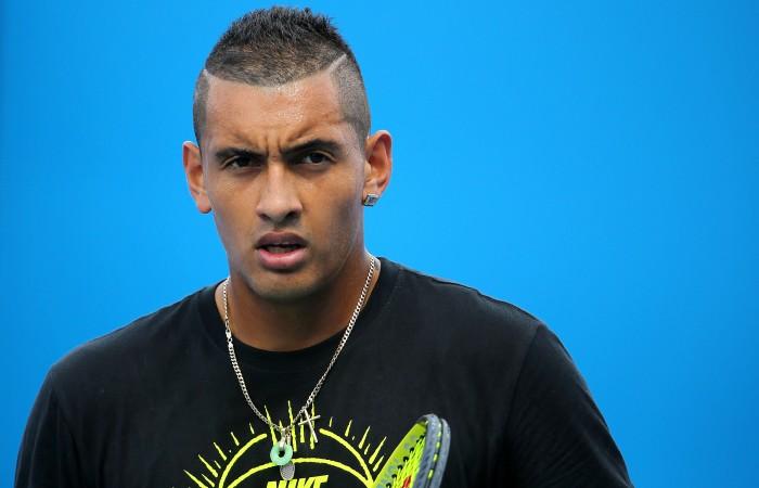 Kyrgios annonce son forfait sur Twitter, à cause d'une blessure au coude, pour le tournoi de Rotterdam qui se déroule la semaine prochaine.