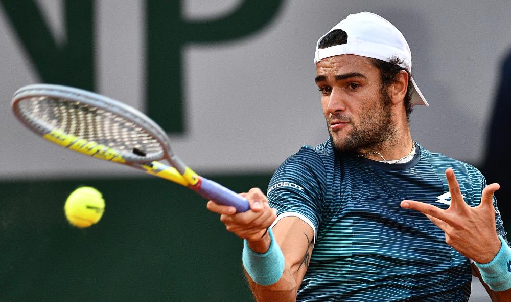 Berrettini au bord du gouffre sur le Chatrier