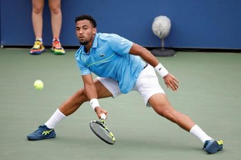Fils primo francese qualificato per il secondo turno dell'Open d'Australia