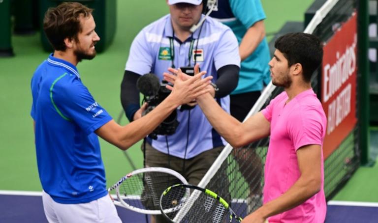 Alcaraz avec Federer et Djokovic, Medvedev dans le top 5, les chiffres à retenir des demi-finales d'Indian Wells