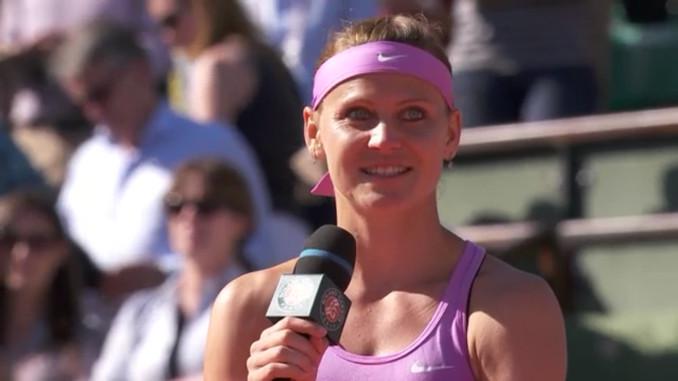 Safarova : Ça a été deux semaines formidables pour moi. J'ai eu tant d'émotions et de belles victoires. 'Merci Paris 