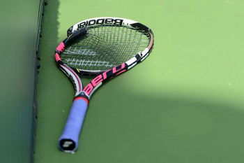 La raquette de Bouchard n'a pas survécu à sa contre performance face à Maria samedi à Miami