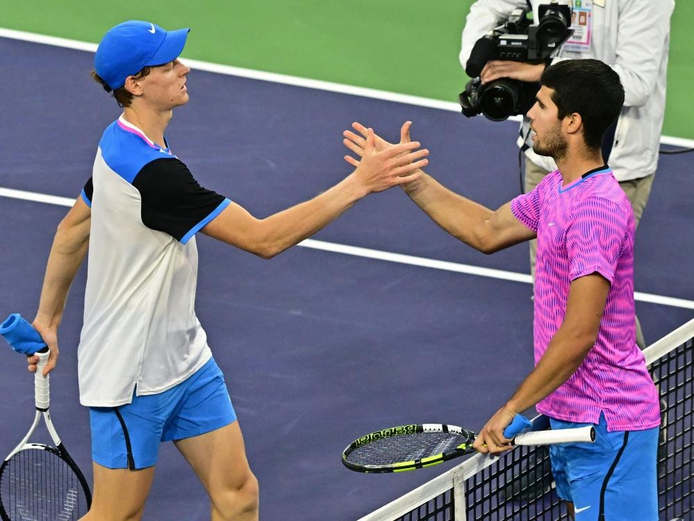 Becker verheugt zich op terugkeer Sinner: „Tennis heeft Jannik net zo hard nodig als Carlos Alcaraz“