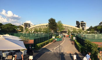 Au programme dames ce dimanche à Roland Garros, les débuts d'Ostapenko, V