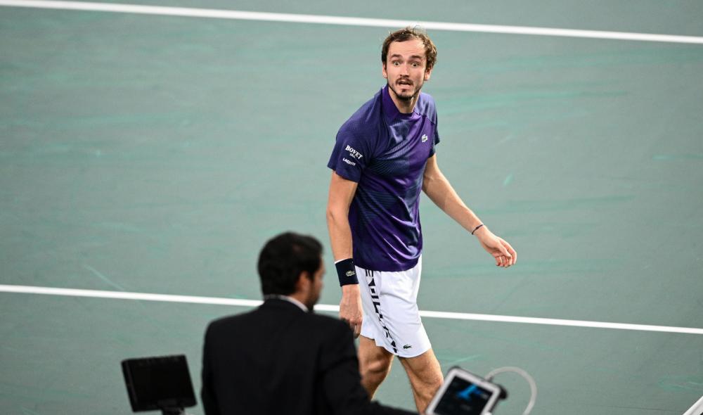 Medvedev sorti d'entrée par De Minaur 