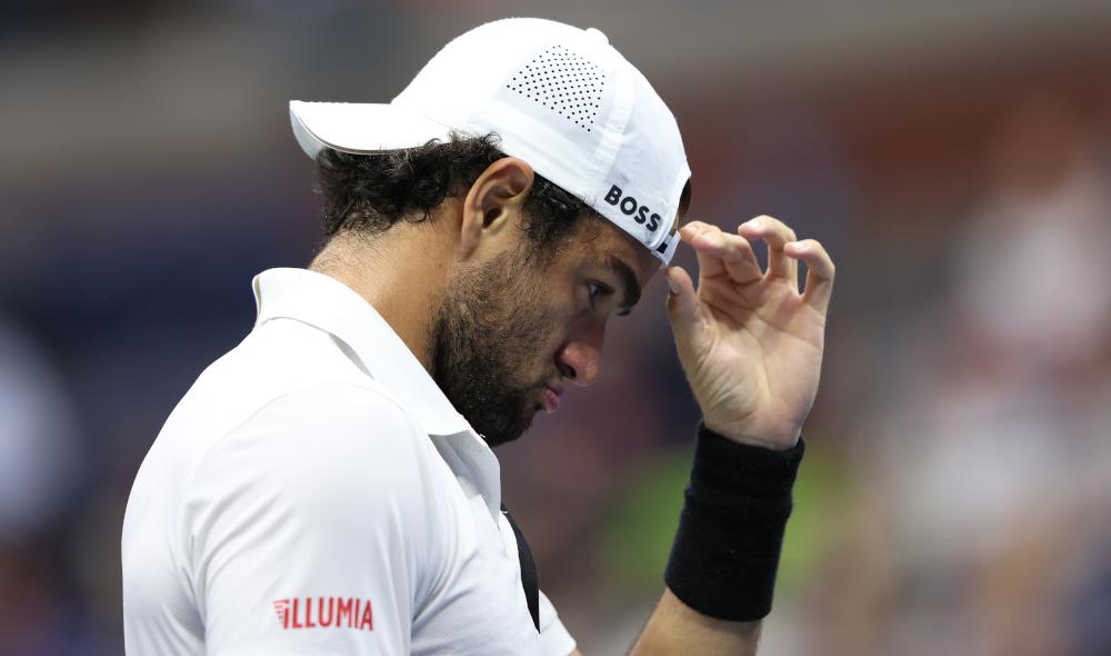 « Au lieu de garder son énergie, il joue en double pour faire un cadeau à son frère ? », Bertolucci s’interroge sur la blessure de Berrettini