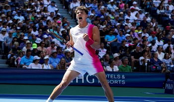 Shelton eliminates Sonego to reach the Australian Open semi-finals