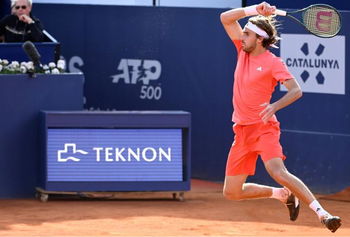Tsitsipas a soigné son entrée en lice à Barcelone contre Opelka