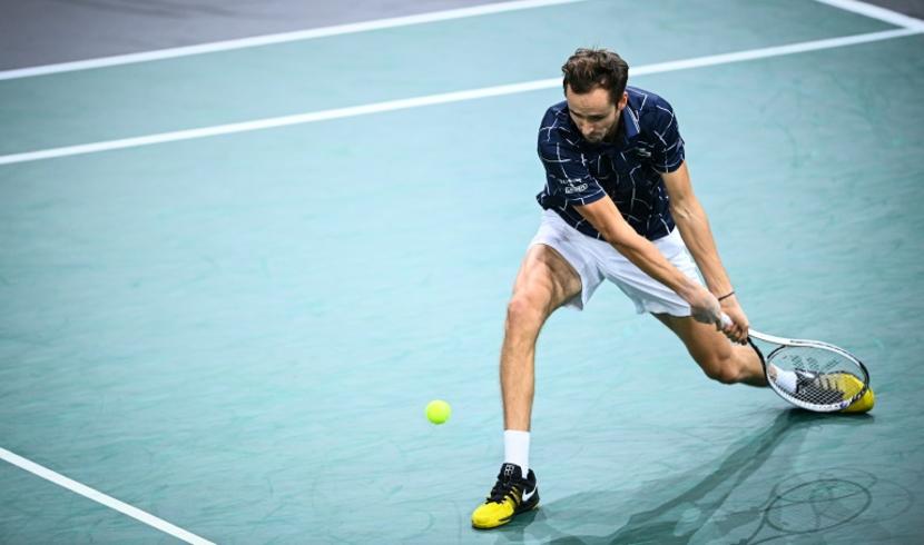 3ème set entre Medvedev et Zverev en finale de Paris-Bercy