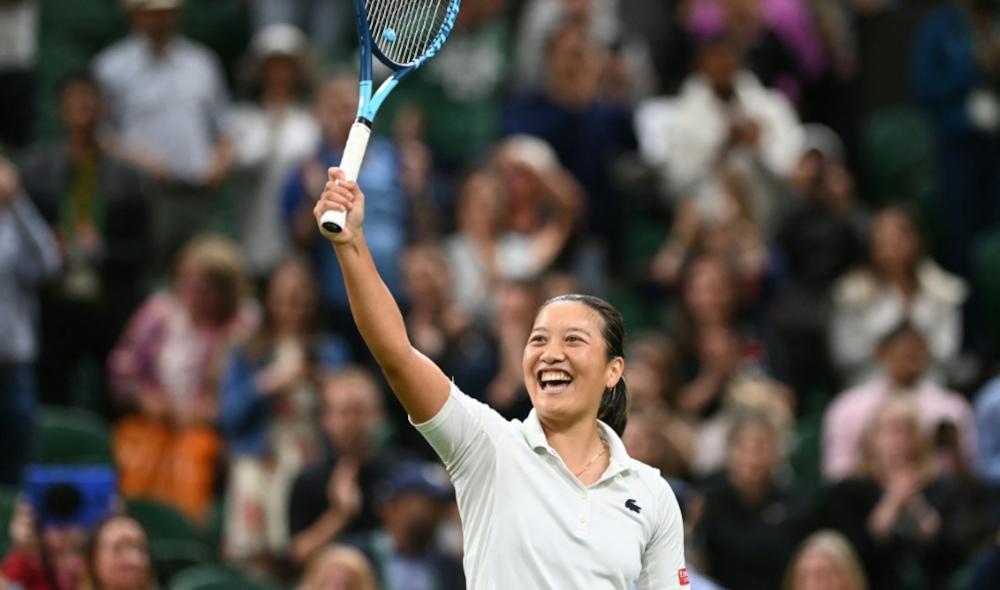 Tan poursuit l'aventure à Wimbledon