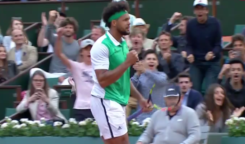 Tsonga se relance face à Olivo 