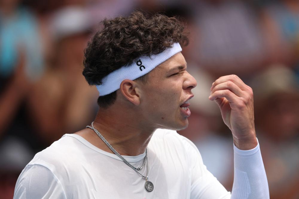 Shelton interrompu alors qu’il servait pour le gain de son deuxième tour à Wimbledon