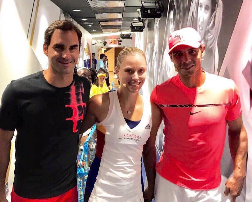 Federer, Kerber et Nadal se sont rassemblés sur une photo de 36 titres du Grand Chelem lors de la journée des enfants de l'US Open.