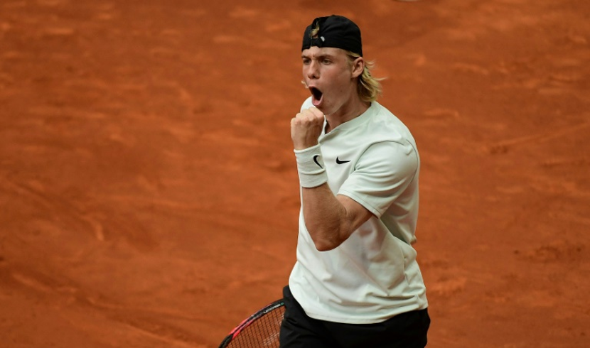 Shapovalov succède à Gasquet, dernier joueur de moins de 20 ans en demies d'un Masters 1000 sur terre battue (finale à Hambourg en 2005).