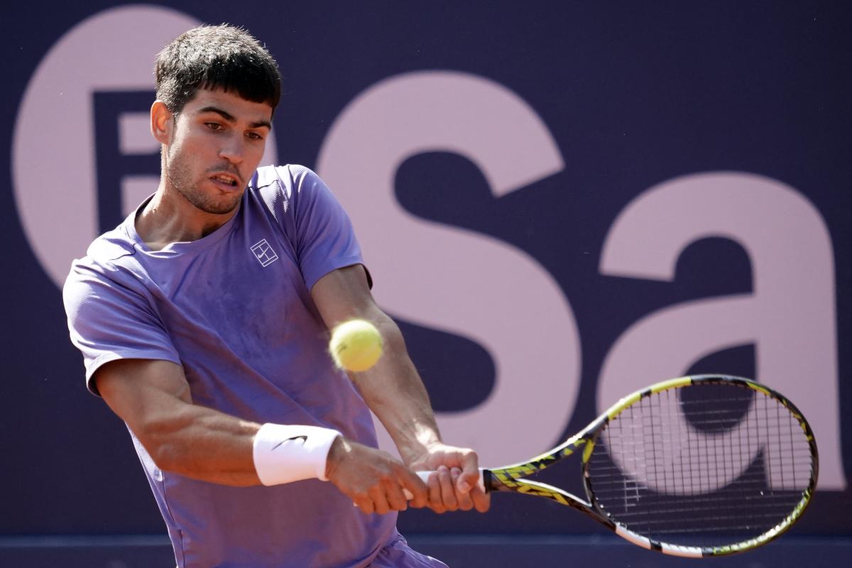 Alcaraz si impone ancora una volta contro Fils per raggiungere la sua terza finale a Barcellona