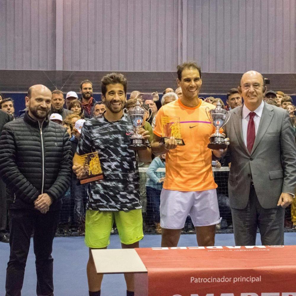 Nadal et Marc Lopez champions d'Espagne en double en battant en finale la paire Perez Sanz/Munoz-Abreu, 7-6(9) 7-6(1).