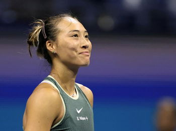 Qinwen Zheng à propos de sa confrontation face à Iga Swiatek : « Nous allons nous battre »