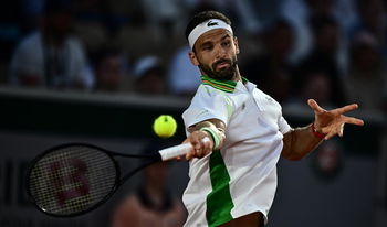 Dimitrov surclasse Altmaier pour rallier les huitièmes de Roland-Garros.