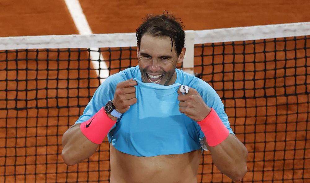 Nadal égale le record de Federer ! Avec un 13ème Roland Garros, l'Espagnol porte à 20 son total de titres du Grand Chelem, comme le Suisse