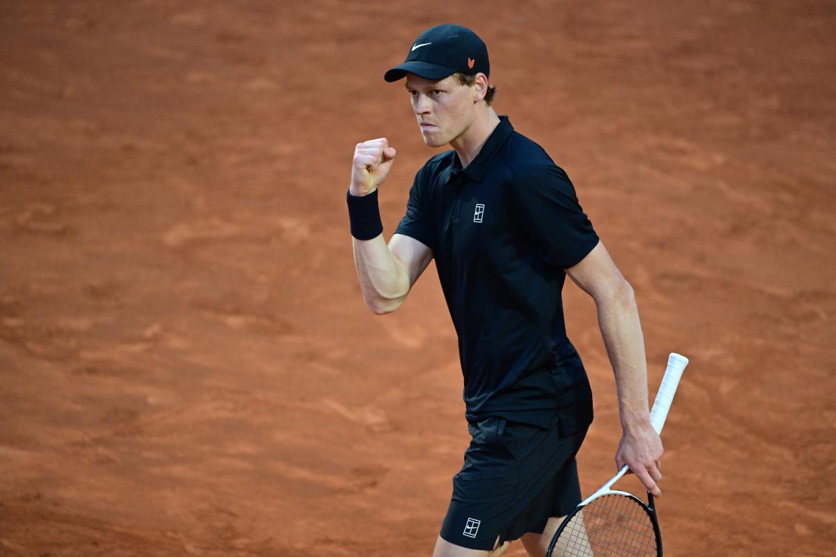Sinner écarte Cerundolo et se qualifie pour les quarts de finale à Rome