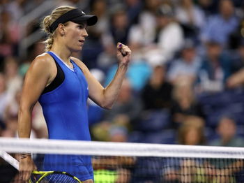 Wozniacki réussit son pari et défiera Kvitova.