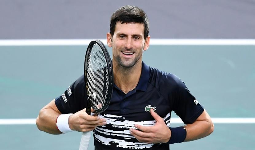 Djokovic domine un très bon Dimitrov pour se hisser en finale à Bercy 