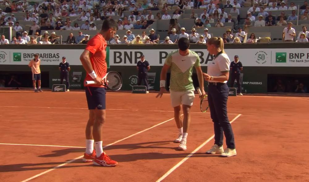 Vidéo - Le résumé du choc tronqué entre Alcaraz et Djokovic.