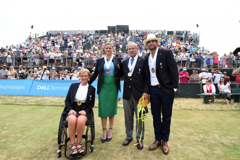 Roddick, Clijsters et Kalkman ont été officiellement intronisés ce jeudi au Tennis Hall of Fame à Newport