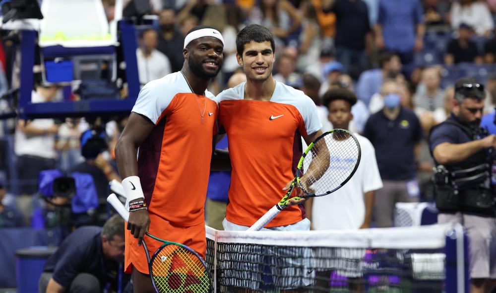 Tiafoe domineert Alcaraz op een beurs in Charlotte