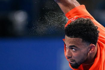 Humbert explodes, Fils is crowned Tokyo champion!