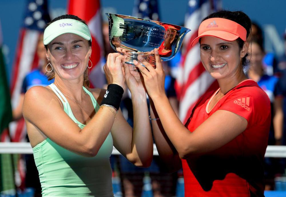 Martina Hingis et Sania Mirza remportent le Double Dames à l'US Open face à Yaroslava Shvedova et Casey Dellacqua (6-3 6-3).