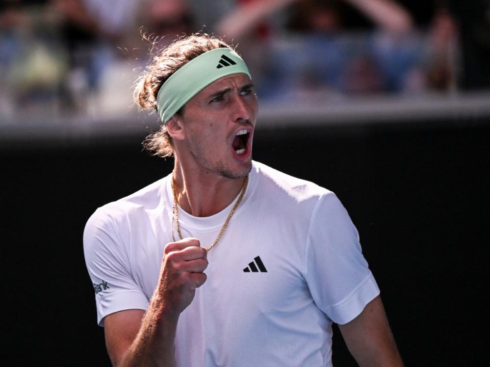 Zverev ousts Alcaraz in the Australian Open quarters!