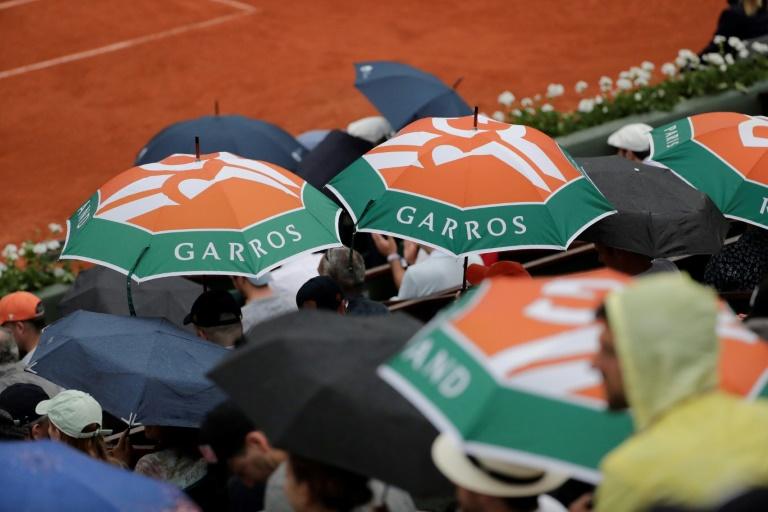 Roland Garros, tranquilles jusqu'à 16h00 au moins