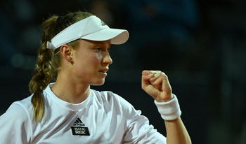In Roland-Garros beeindruckt Rybakina
