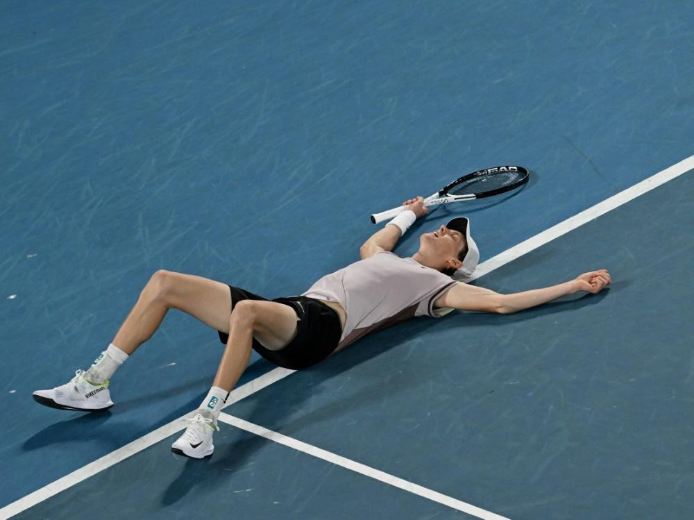 Questionné sur son nouveau statut, Sinner botte en touche : “On ne peut pas se comparer à Novak (Djokovic)”