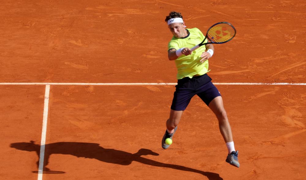 Ruud, Titelverteidiger, gewinnt sein erstes Match in Barcelona