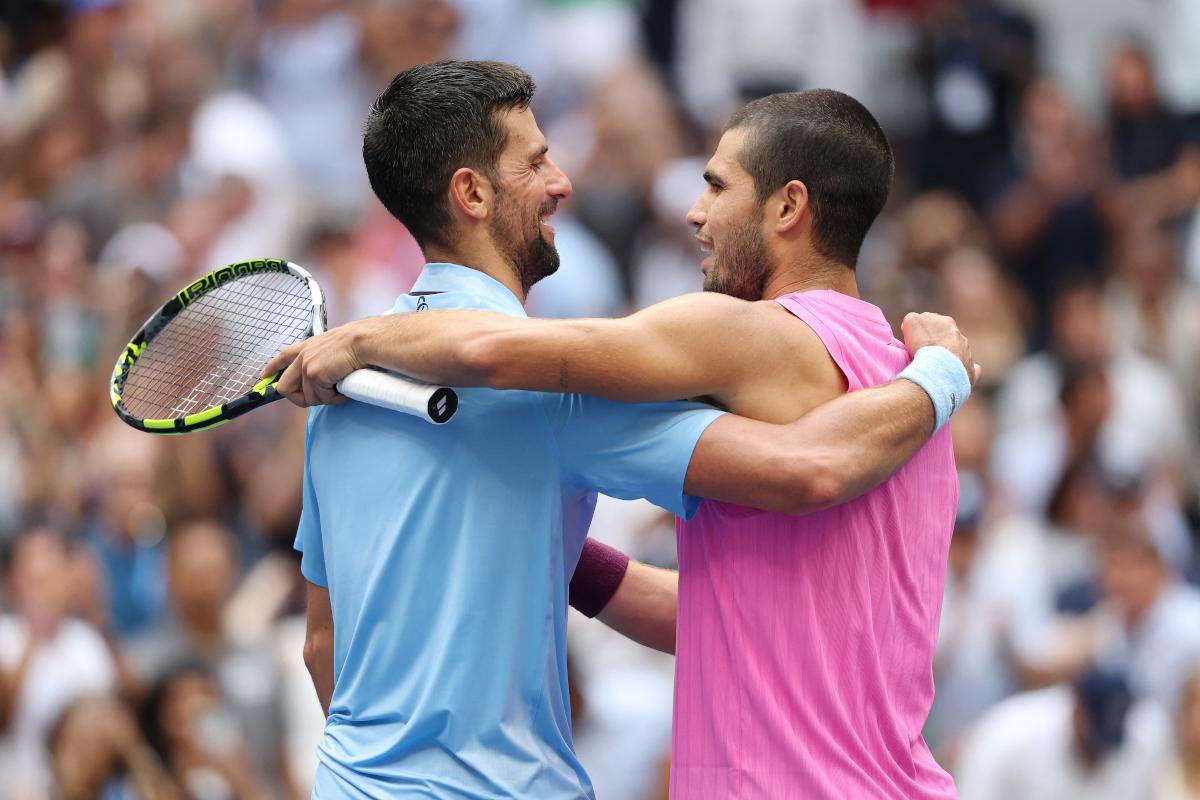 Alcaraz impose sa loi face à Djokovic pour atteindre la finale de l’US Open