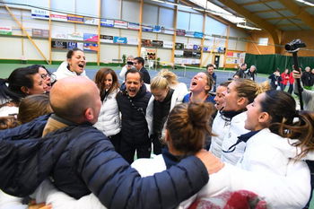 Le TC Paris champion de France par équipes dames pour la 5e fois après les victoires en simple de Hesse, Voegele, Minella & Parmentier.