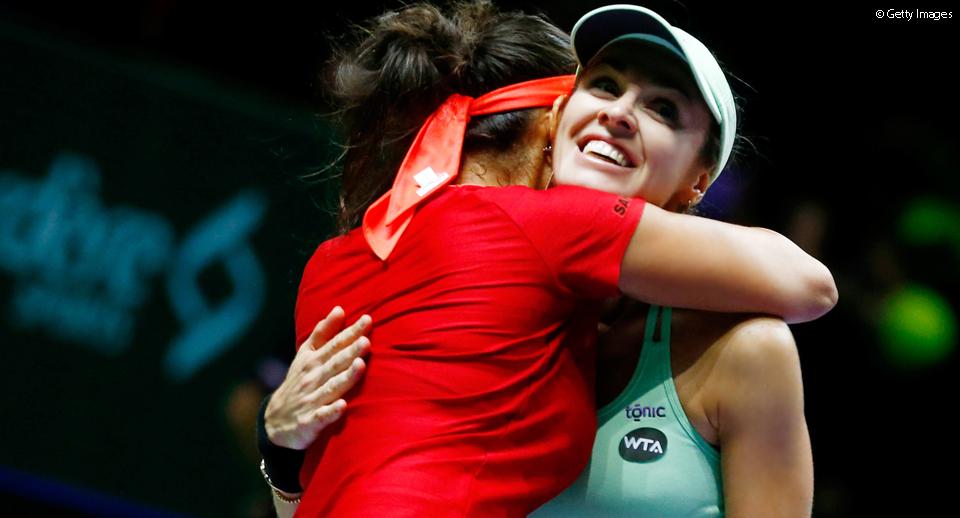 Hingis s'est offert un 50e titre en double dimanche en remportant la finale des Masters au côté de Mirza face à Muguruza/Suarez Navarro !