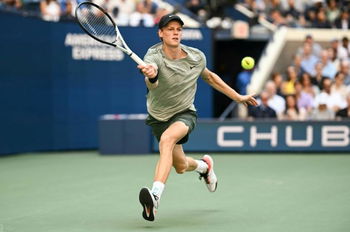 Sinner dépasse Kuerten au nombre de semaines en tant que n°1 mondial