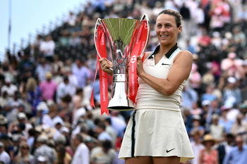 « Je suis un bon exemple du fait que, même à mon âge, on peut encore gagner des trophées », les mots de Maria après avoir remporté son plus grand titre au Queen’s